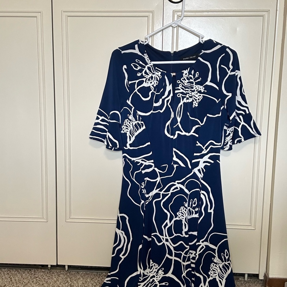 Ivanka Trump XS Blue Dress with geometric pattern Never Worn Without Tags